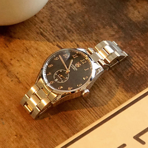 TAG HEUER カレラ(WAS2114)