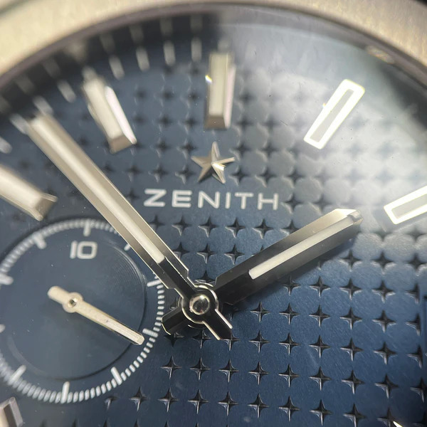 ZENITH デファイ(03.9300.3620/51.I001)