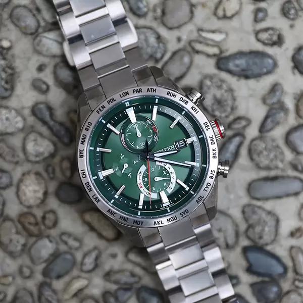 中古【AT8181-63W】シチズン(CITIZEN) アテッサ アクトライン 中古【AT8181-63W】シチズン(CITIZEN) アテッサ アクトライン