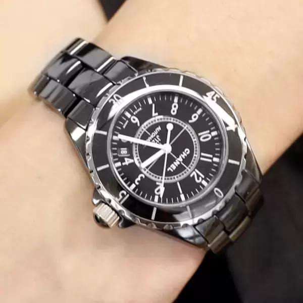 【美品】CHANEL J12 38mm H0685 中古【H0685】シャネル（CHANEL） J12 38mm｜カリトケ